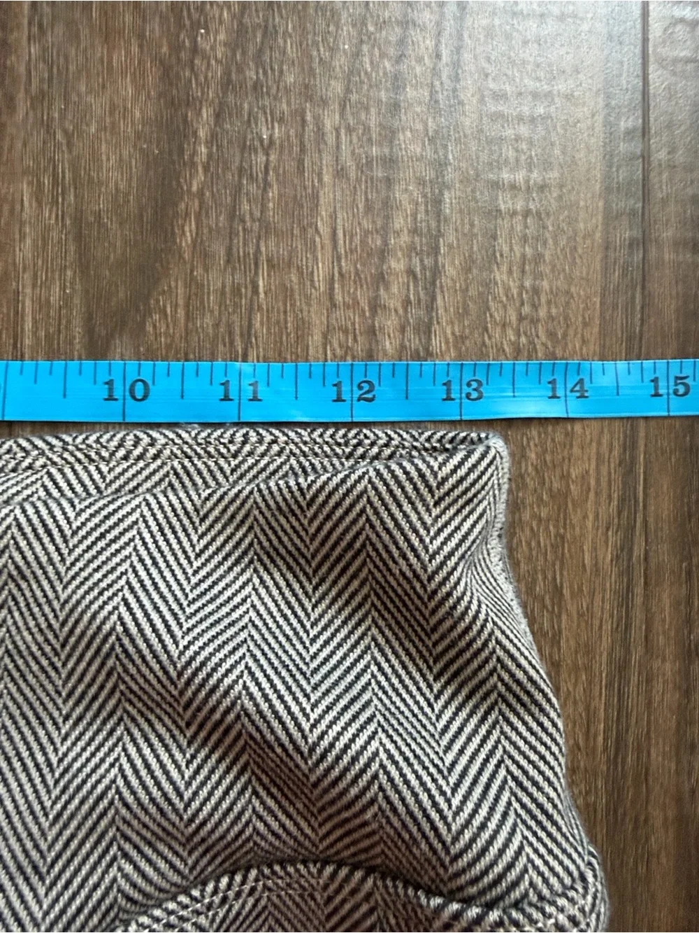 NWOT Halara High Waisted Bodycon Ruched Herringbone Mini Skirt